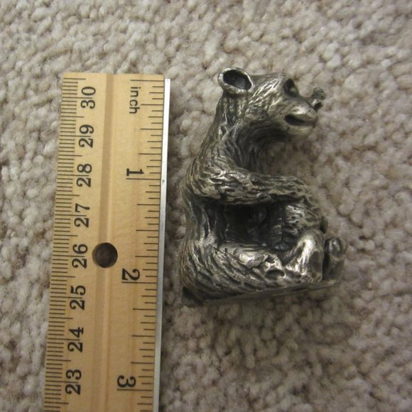 Ampersand Pewter Bear with Honey Pot miniature pewter figurine - Picture 7 of 7